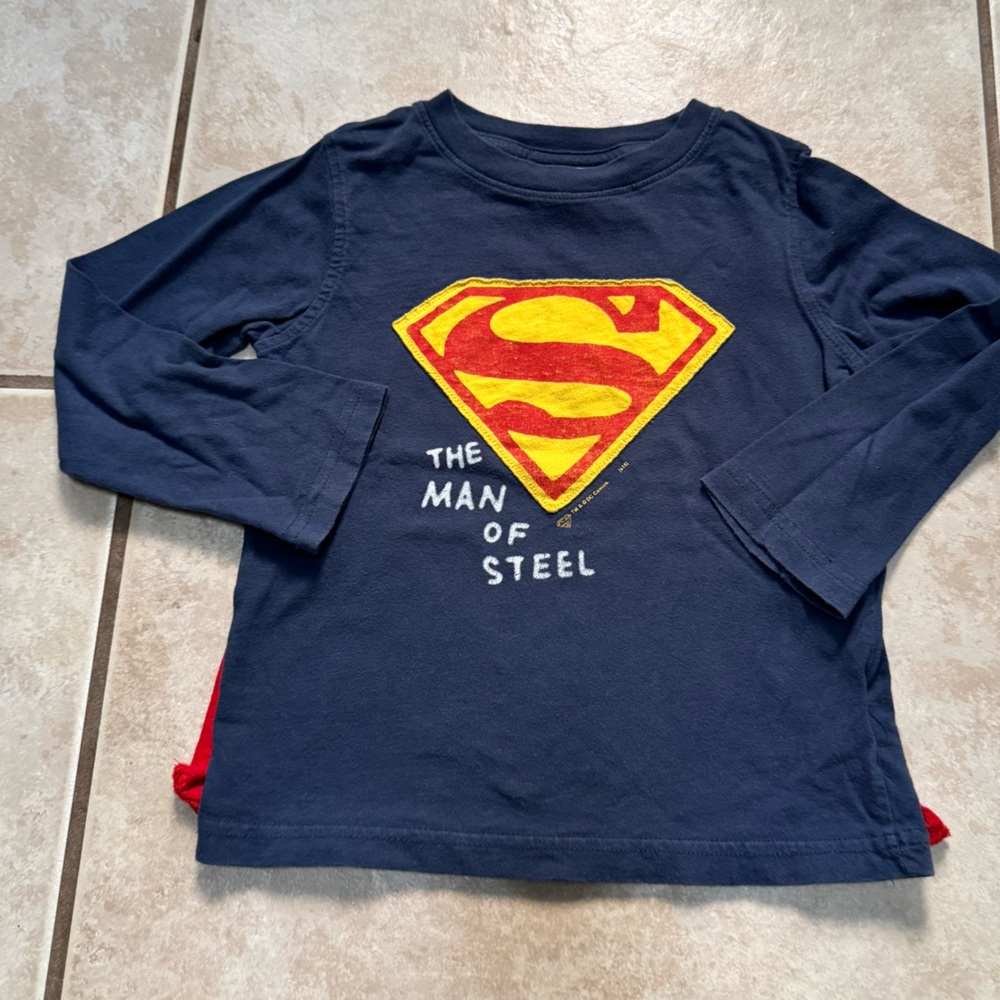 Junk Food and Gap Superman Long Sleeve Shirt with Cape. Super Cute